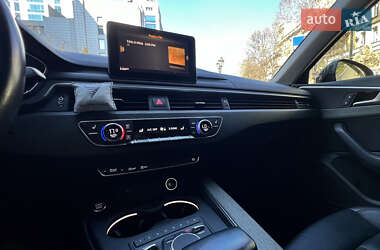 Седан Audi A4 2019 в 