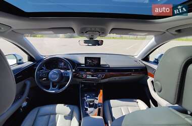 Седан Audi A4 2018 в 