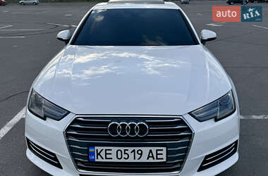 Седан Audi A4 2016 в 