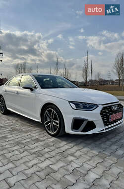 Седан Audi A4 2020 в 