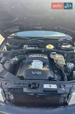 Универсал Audi A4 1997 в 
