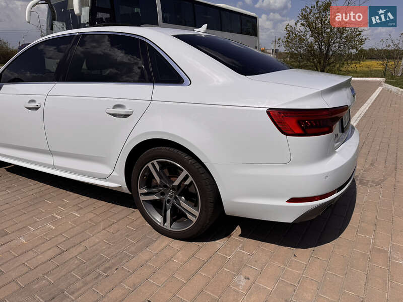 Седан Audi A4 2017 в Измаиле