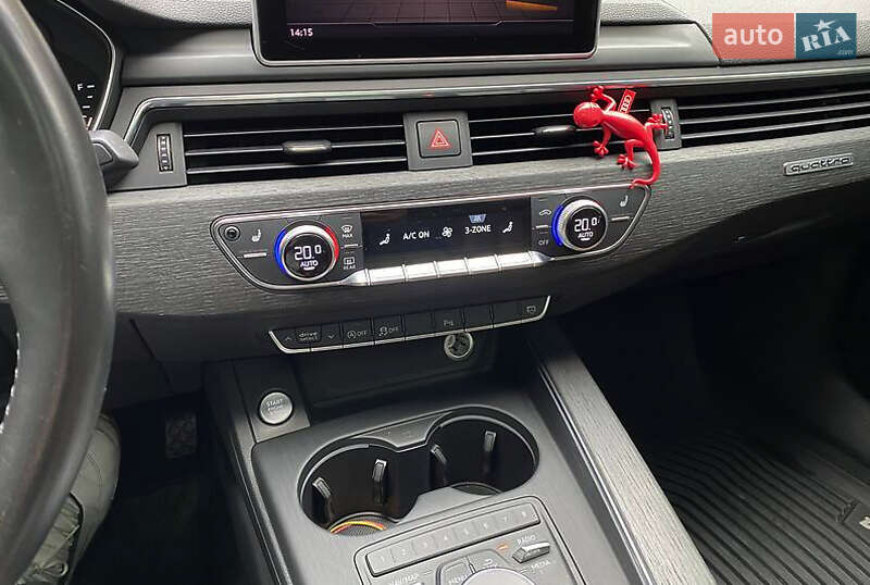 Седан Audi A4 2017 в Ровно