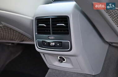 Седан Audi A4 2017 в 