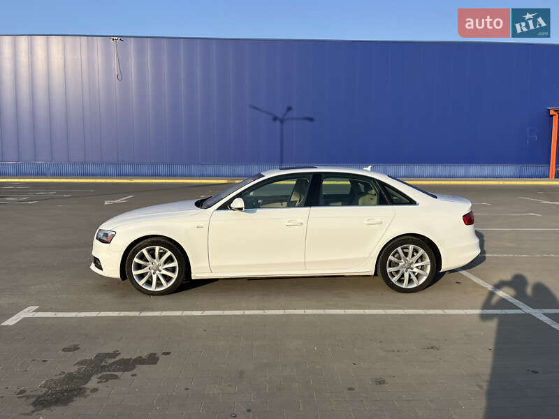 Седан Audi A4 2013 в Сумах