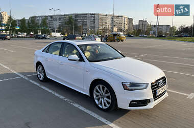 Седан Audi A4 2013 в 