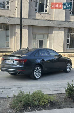 Седан Audi A4 2017 в 