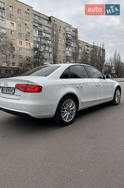 Седан Audi A4 2015 в 
