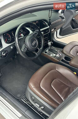 Седан Audi A4 2015 в 