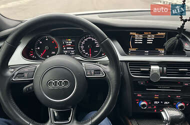 Седан Audi A4 2015 в 