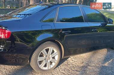 Седан Audi A4 2010 в 