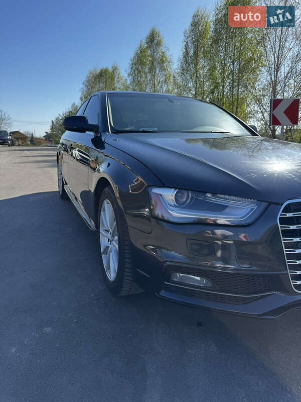 Audi A4 2014
