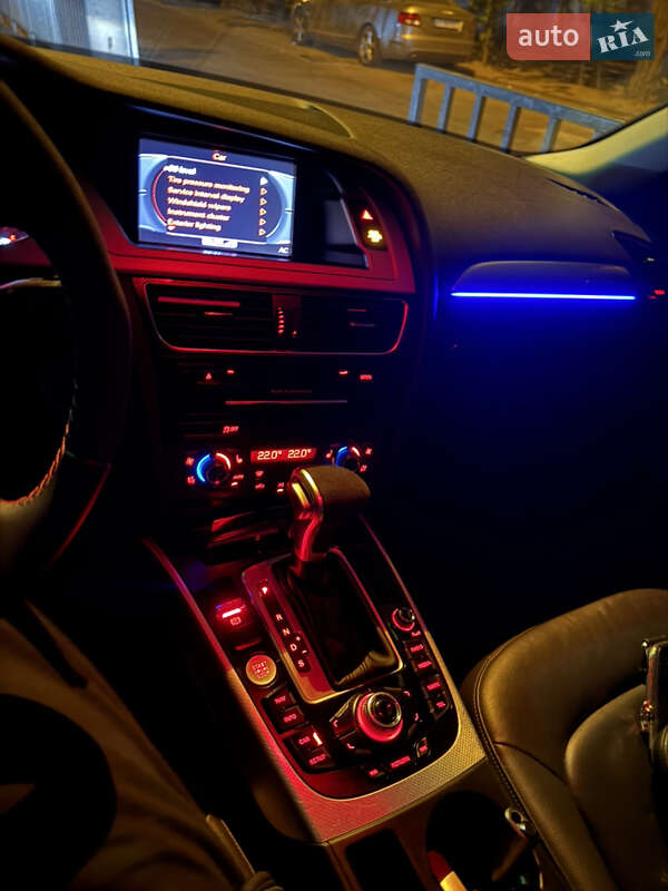 Седан Audi A4 2011 в Днепре