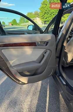 Седан Audi A4 2010 в 