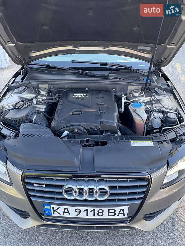 Седан Audi A4 2010 в Киеве