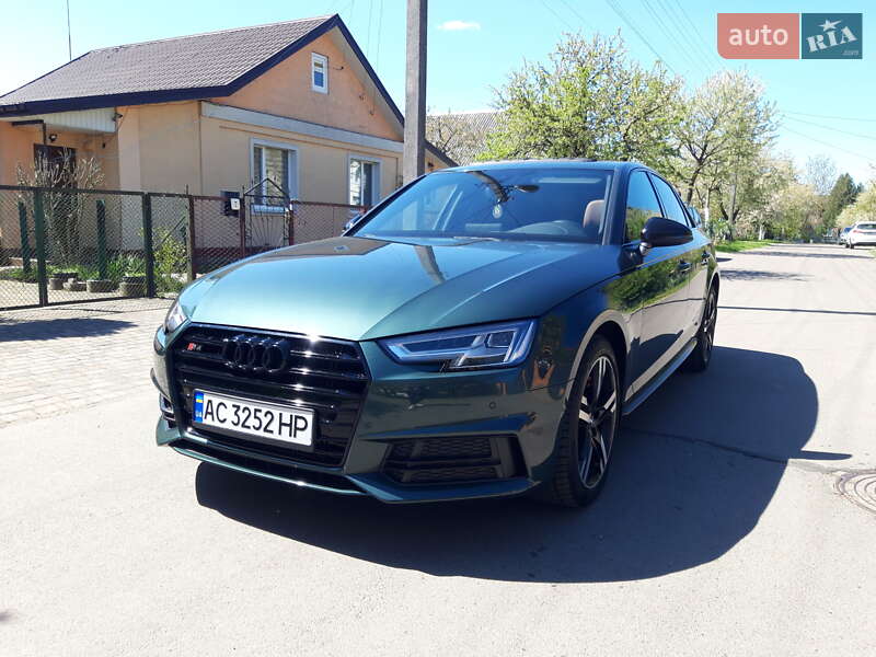 Седан Audi A4 2016 в Луцке фото Седан Audi A4 2016 в Луцке