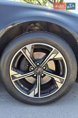 Седан Audi A4 2011 в 