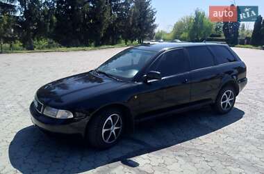 Универсал Audi A4 1998 в 