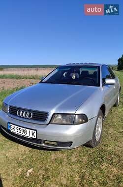 Седан Audi A4 1999 в 