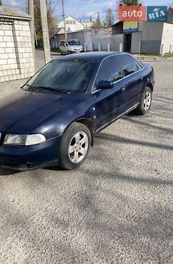 Седан Audi A4 1995 в 