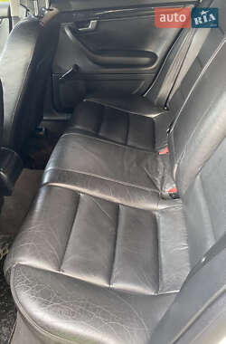 Седан Audi A4 2001 в 