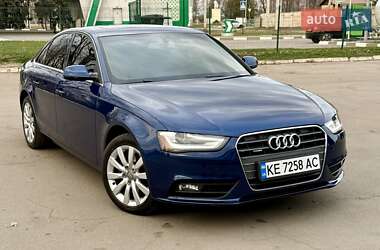 Седан Audi A4 2012 в 