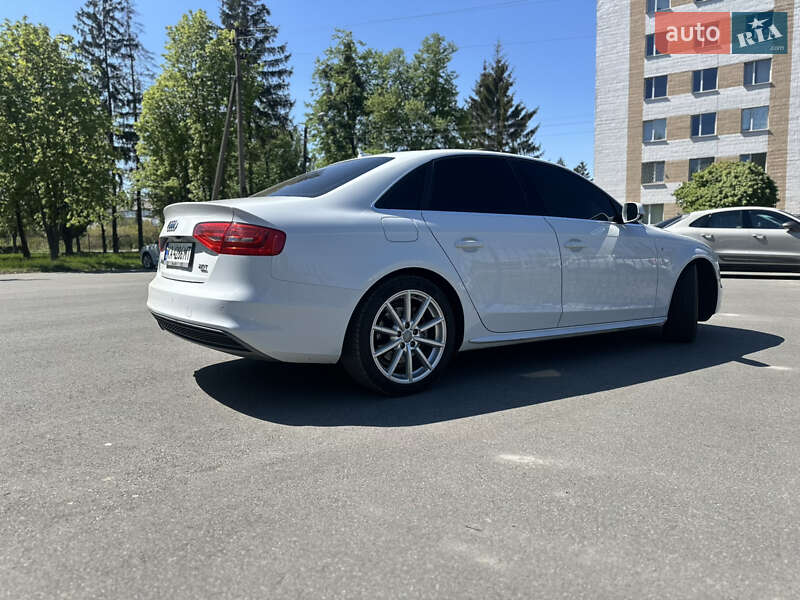 Седан Audi A4 2014 в Киеве