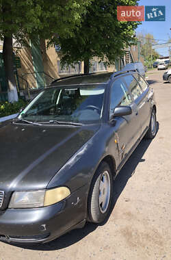 Універсал Audi A4 1997 в 