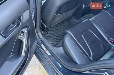 Седан Audi A4 2011 в 