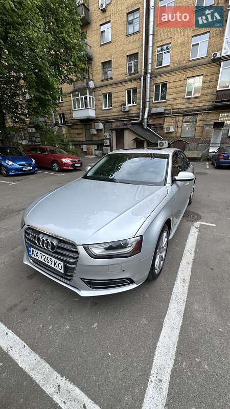 Седан Audi A4 2013 в Житомире