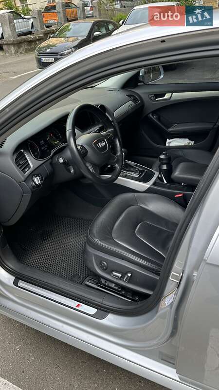 Седан Audi A4 2013 в Житомире