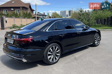 Седан Audi A4 2022 в 