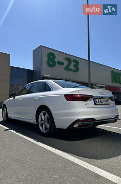 Седан Audi A4 2024 в 