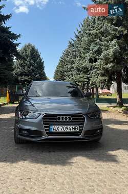 Седан Audi A4 2015 в 