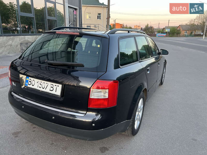 Универсал Audi A4 2003 в Калиновке