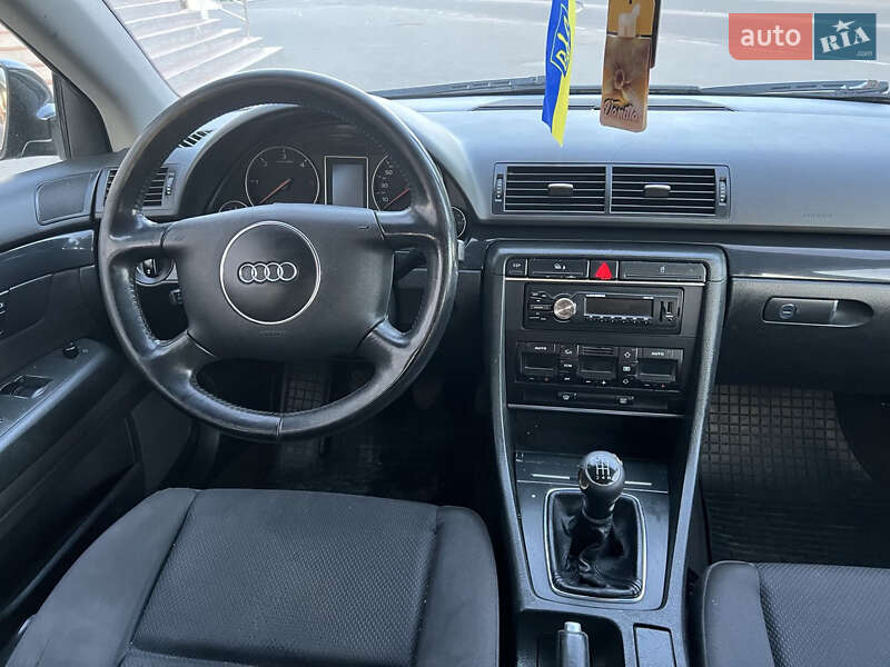 Универсал Audi A4 2003 в Калиновке