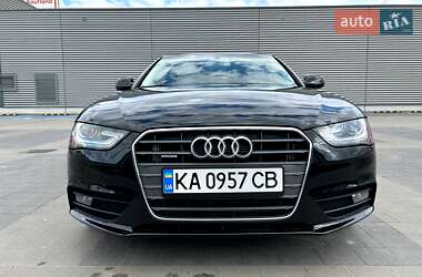 Седан Audi A4 2015 в 