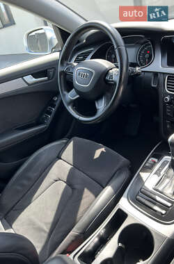 Седан Audi A4 2012 в 