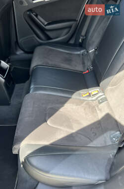 Седан Audi A4 2012 в 