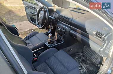 Седан Audi A4 1996 в 