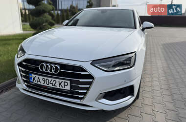 Седан Audi A4 2020 в 