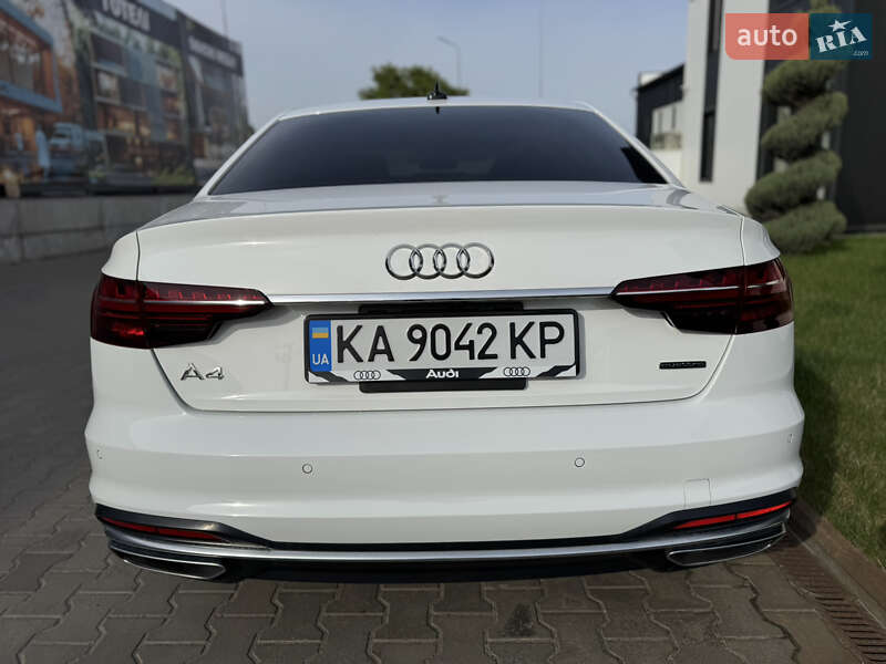Седан Audi A4 2020 в Києві