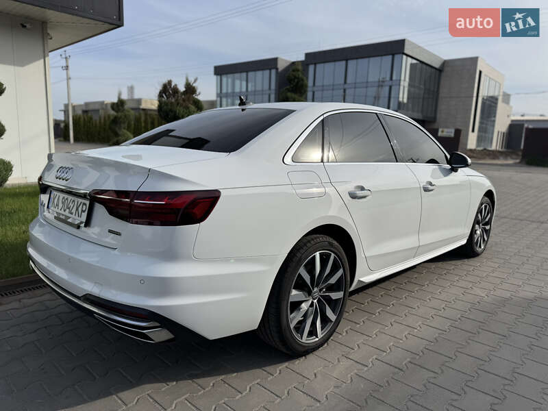 Седан Audi A4 2020 в Києві
