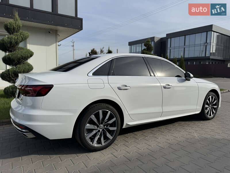 Седан Audi A4 2020 в Києві
