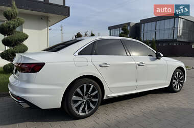 Седан Audi A4 2020 в 