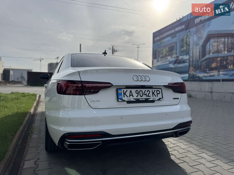 Седан Audi A4 2020 в Києві