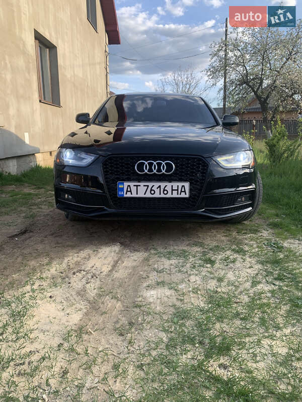 Седан Audi A4 2013 в Рожнятове