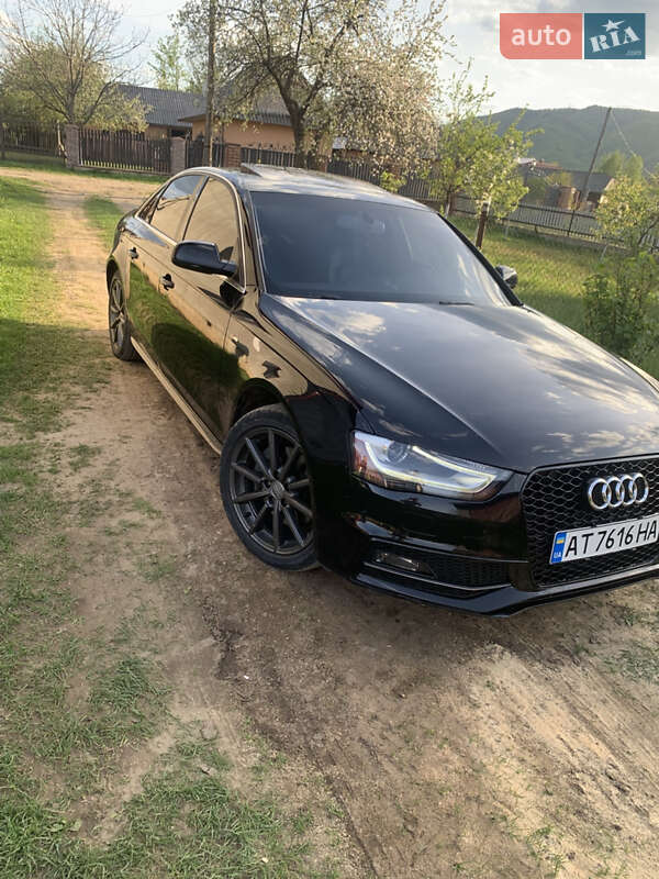 Седан Audi A4 2013 в Рожнятове