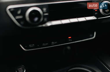 Седан Audi A4 2016 в 