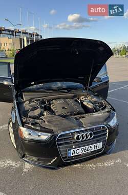 Седан Audi A4 2012 в 